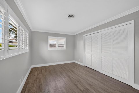 Villa ou maison à louer à Deerfield Beach, Floride: 4 chambres, 148.64 m2 № 2411962 - photo 13