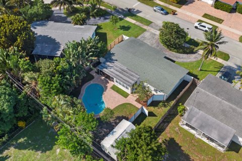 Villa ou maison à louer à Deerfield Beach, Floride: 4 chambres, 148.64 m2 № 2411962 - photo 26