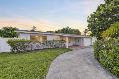 Villa ou maison à Deerfield Beach, Floride 4 chambres, 148.64 m2 № 2411962