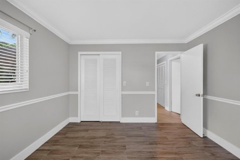 Villa ou maison à louer à Deerfield Beach, Floride: 4 chambres, 148.64 m2 № 2411962 - photo 16