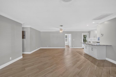 Villa ou maison à louer à Deerfield Beach, Floride: 4 chambres, 148.64 m2 № 2411962 - photo 6