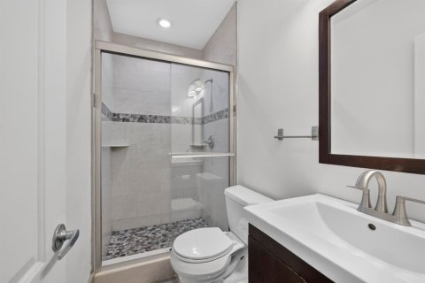 Villa ou maison à louer à Deerfield Beach, Floride: 4 chambres, 148.64 m2 № 2411962 - photo 17