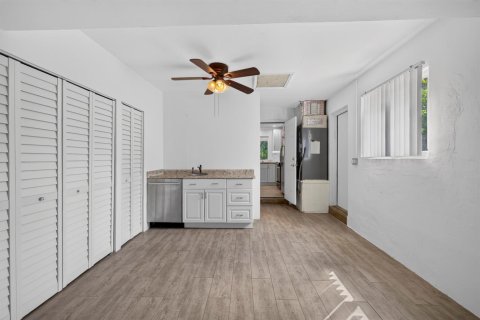 Villa ou maison à louer à Deerfield Beach, Floride: 4 chambres, 148.64 m2 № 2411962 - photo 21