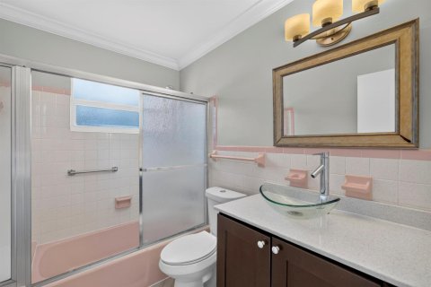 Villa ou maison à louer à Deerfield Beach, Floride: 4 chambres, 148.64 m2 № 2411962 - photo 18