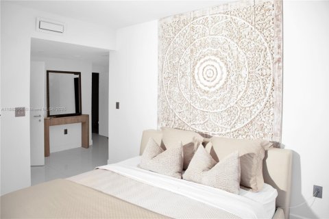 Condominio en venta en Miami, Florida, 2 dormitorios, 142.98 m2 № 1978396 - foto 11