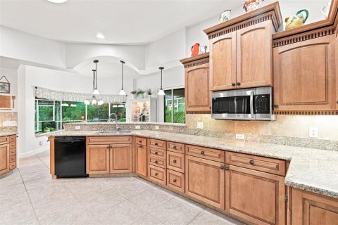 House in Arcadia, Florida 3 bedrooms, 206.99 sq.m. № 2341563 - photo 17