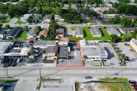 Commercial property in Hollywood, Florida № 1950720 - photo 28