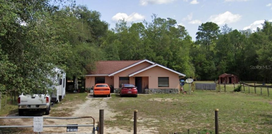 House in Dunnellon, Florida 3 bedrooms, 112.97 sq.m. № 1906920