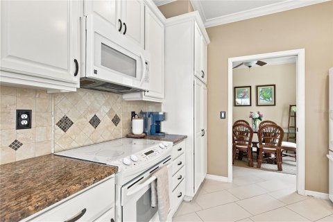 Villa ou maison à vendre à Sarasota, Floride: 2 chambres, 156.91 m2 № 2349598 - photo 12