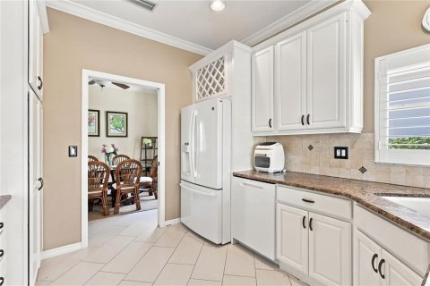 Villa ou maison à vendre à Sarasota, Floride: 2 chambres, 156.91 m2 № 2349598 - photo 11