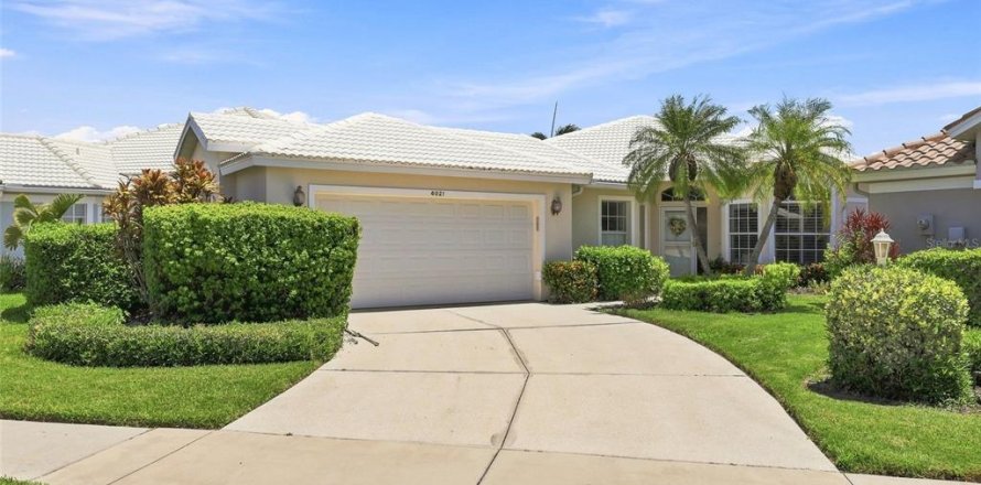 Villa ou maison à Sarasota, Floride 2 chambres, 156.91 m2 № 2349598