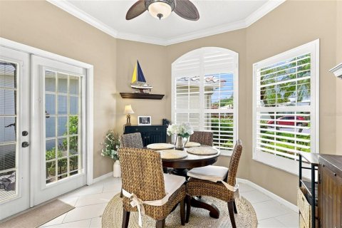 Villa ou maison à vendre à Sarasota, Floride: 2 chambres, 156.91 m2 № 2349598 - photo 13