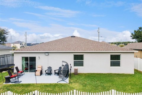 Villa ou maison à vendre à Poinciana, Floride: 4 chambres, 174.1 m2 № 2408772 - photo 20