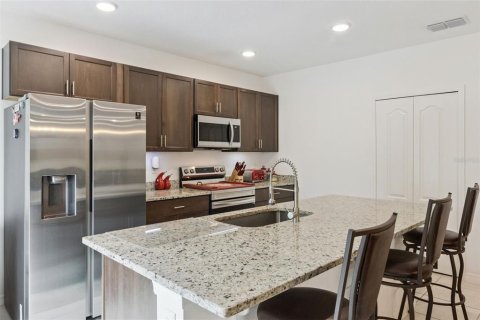Villa ou maison à vendre à Poinciana, Floride: 4 chambres, 174.1 m2 № 2408772 - photo 7