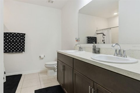 Villa ou maison à vendre à Poinciana, Floride: 4 chambres, 174.1 m2 № 2408772 - photo 11