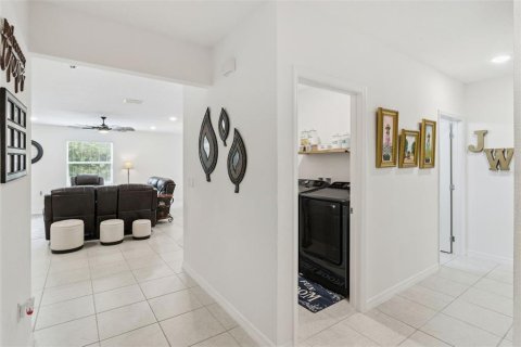Villa ou maison à vendre à Poinciana, Floride: 4 chambres, 174.1 m2 № 2408772 - photo 19