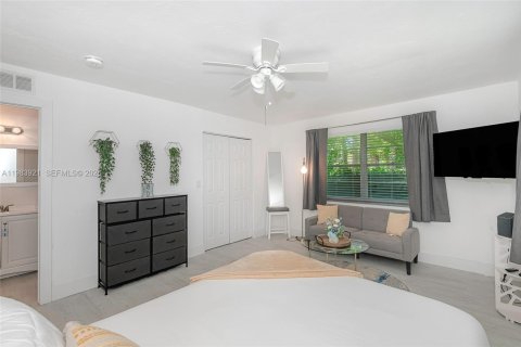 Купить коммерческую недвижимость в Холливуд, Флорида 154.4м2, № 2049496 - фото 18