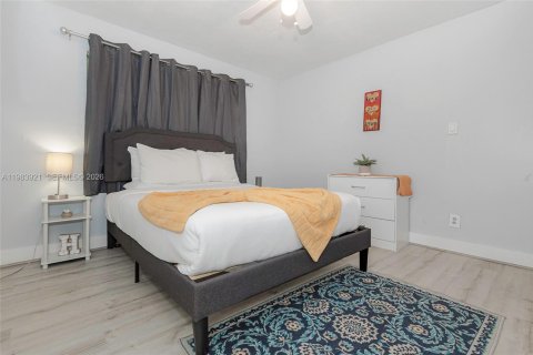 Купить коммерческую недвижимость в Холливуд, Флорида 154.4м2, № 2049496 - фото 20