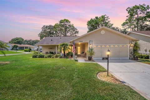 Villa ou maison à Spring Hill, Floride 2 chambres, 186.55 m2 № 2330011