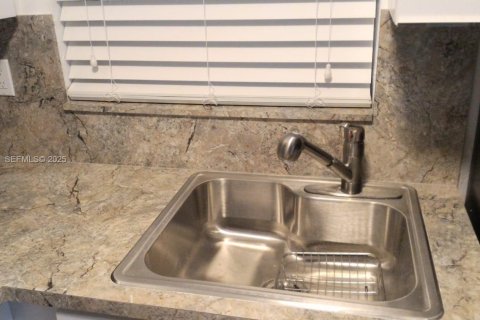 Copropriété à vendre à North Miami, Floride: 1 chambre, 57.23 m2 № 1987660 - photo 7