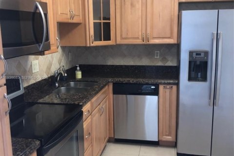 Condo in Aventura, Florida, 2 bedrooms № 1996344 - photo 4