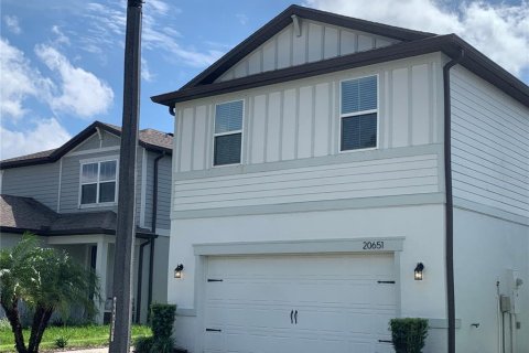 House in Land O' Lakes, Florida 5 bedrooms, 242.94 sq.m. № 2428886 - photo 2
