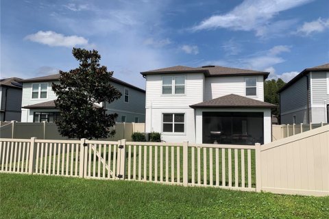 House in Land O' Lakes, Florida 5 bedrooms, 242.94 sq.m. № 2428886 - photo 7