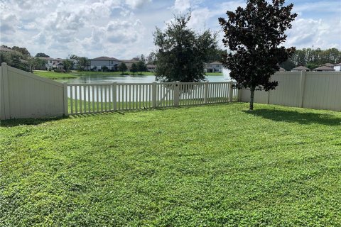 House in Land O' Lakes, Florida 5 bedrooms, 242.94 sq.m. № 2428886 - photo 10