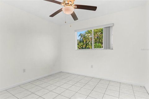 Villa ou maison à vendre à Fort Myers, Floride: 3 chambres, 135.27 m2 № 2207108 - photo 17