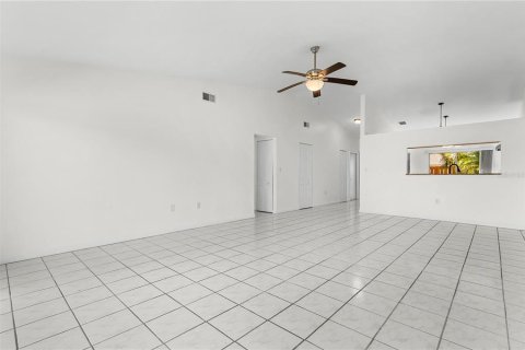 Villa ou maison à vendre à Fort Myers, Floride: 3 chambres, 135.27 m2 № 2207108 - photo 14