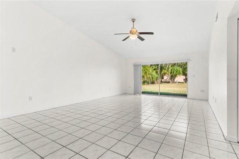 Villa ou maison à vendre à Fort Myers, Floride: 3 chambres, 135.27 m2 № 2207108 - photo 11