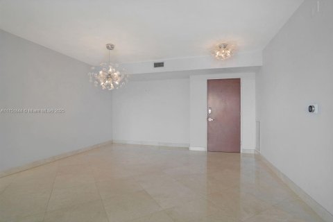Condominio en venta en Miami Beach, Florida, 2 dormitorios, 129.32 m2 № 1748769 - foto 12