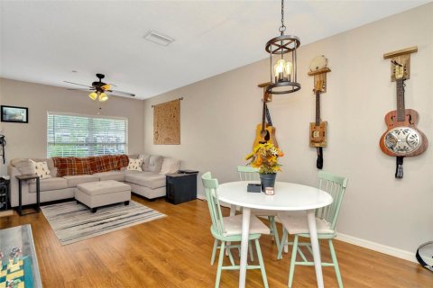 Touwnhouse à vendre à Oldsmar, Floride: 2 chambres, 103.12 m2 № 1791636 - photo 10
