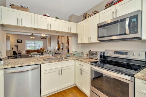 Touwnhouse à vendre à Oldsmar, Floride: 2 chambres, 103.12 m2 № 1791636 - photo 16
