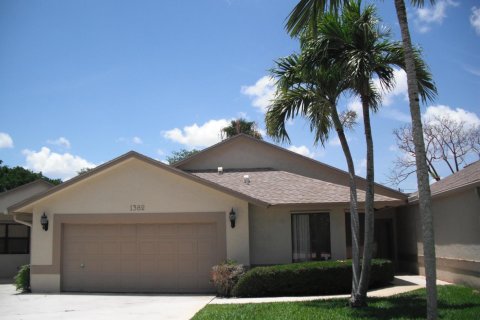 Apartment in Boca Raton, Florida 4 bedrooms, 209.96 sq.m. № 2086330