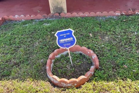 Casa en venta en Hialeah, Florida, 4 dormitorios, 138.61 m2 № 1883827 - foto 27