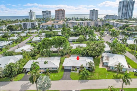 House in Lauderdale-by-the-Sea, Florida 2 bedrooms, 158.96 sq.m. № 2056138 - photo 30