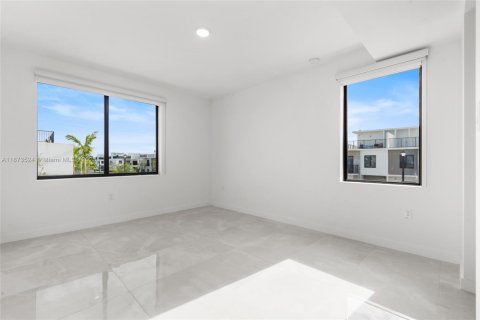 Condo in Homestead, Florida, 3 bedrooms  № 1923517 - photo 13