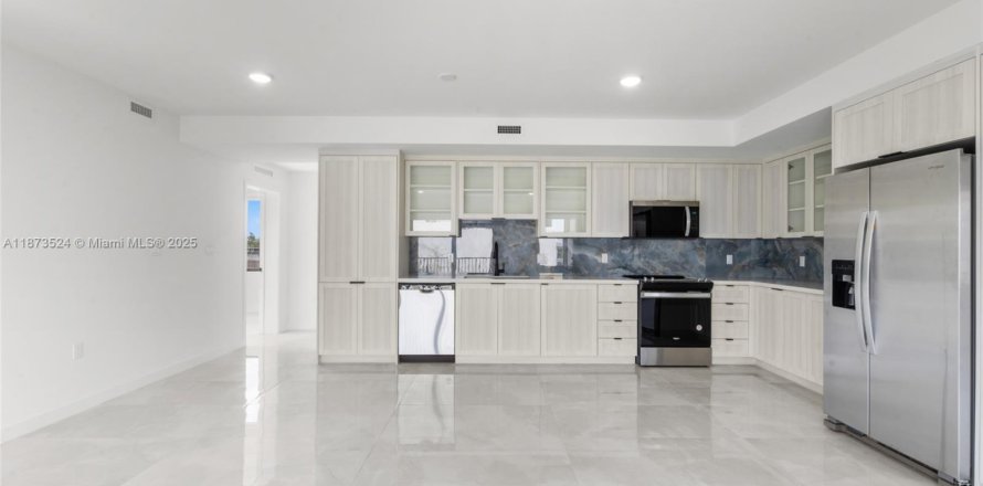 Condo in Homestead, Florida, 3 bedrooms № 1923517