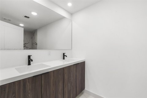 Condo in Homestead, Florida, 3 bedrooms  № 1923517 - photo 11