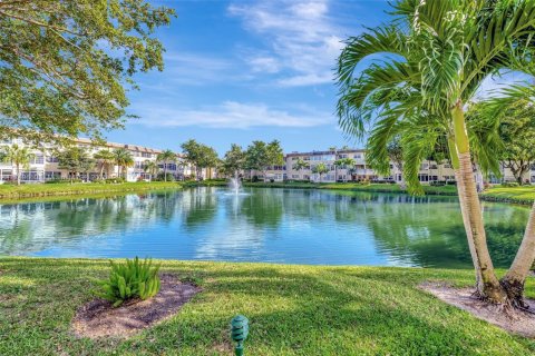 Condominio en venta en Lauderdale Lakes, Florida, 2 dormitorios, 87.7 m2 № 1934907 - foto 20