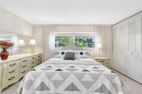 Condominio en venta en Lauderdale Lakes, Florida, 2 dormitorios, 87.7 m2 № 1934907 - foto 13