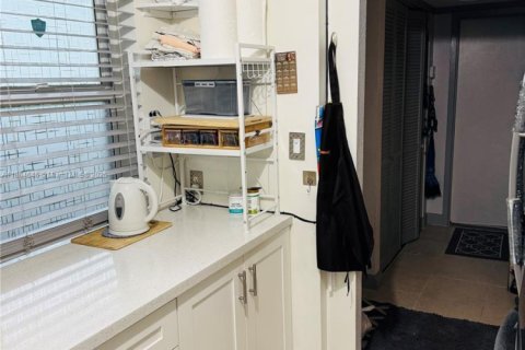 Copropriété à vendre à Lauderdale Lakes, Floride: 1 chambre, 65.5 m2 № 1978375 - photo 11