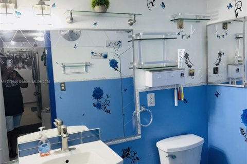 Copropriété à vendre à Lauderdale Lakes, Floride: 1 chambre, 65.5 m2 № 1978375 - photo 13