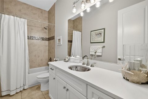House in Tampa, Florida 4 bedrooms, 257.53 sq.m. № 1873878 - photo 23