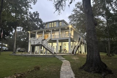 Villa ou maison à vendre à Branford, Floride: 3 chambres, 243.03 m2 № 2205038 - photo 1