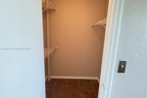 Condominio en alquiler en Margate, Florida, 2 dormitorios, 95.41 m2 № 2057460 - foto 16