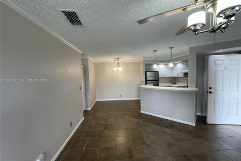 Condominio en alquiler en Margate, Florida, 2 dormitorios, 95.41 m2 № 2057460 - foto 7