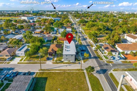 Купить коммерческую недвижимость в Холливуд, Флорида № 2054472 - фото 10