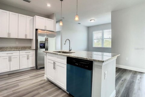 Casa en alquiler en Port Charlotte, Florida, 4 dormitorios, 176.79 m2 № 1813742 - foto 6